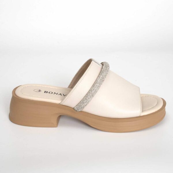 YZY wholesale OEM Women beige microfiber leather slippers