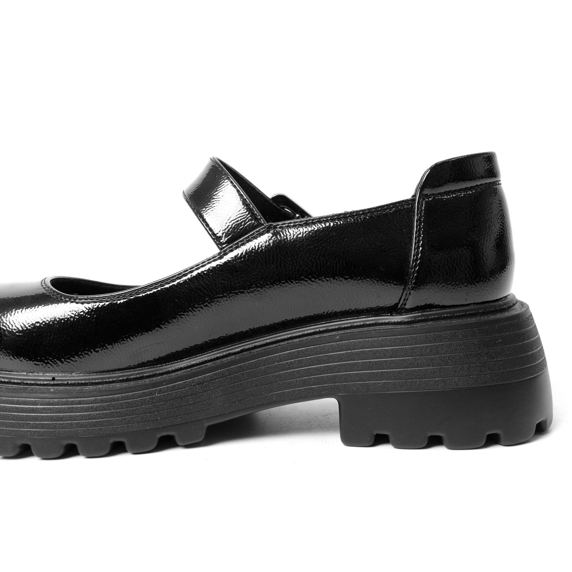 Wholesale black patent leather dress and flat shoes for women