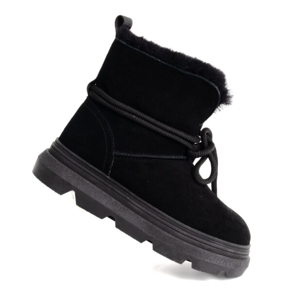 women winter outdoor lace-up snow boots with genuine leather and synthetic fur