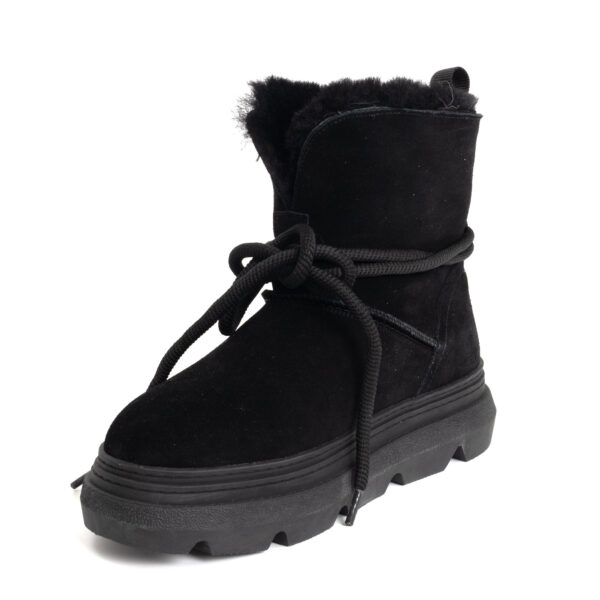 women winter outdoor lace-up snow boots with genuine leather and synthetic fur