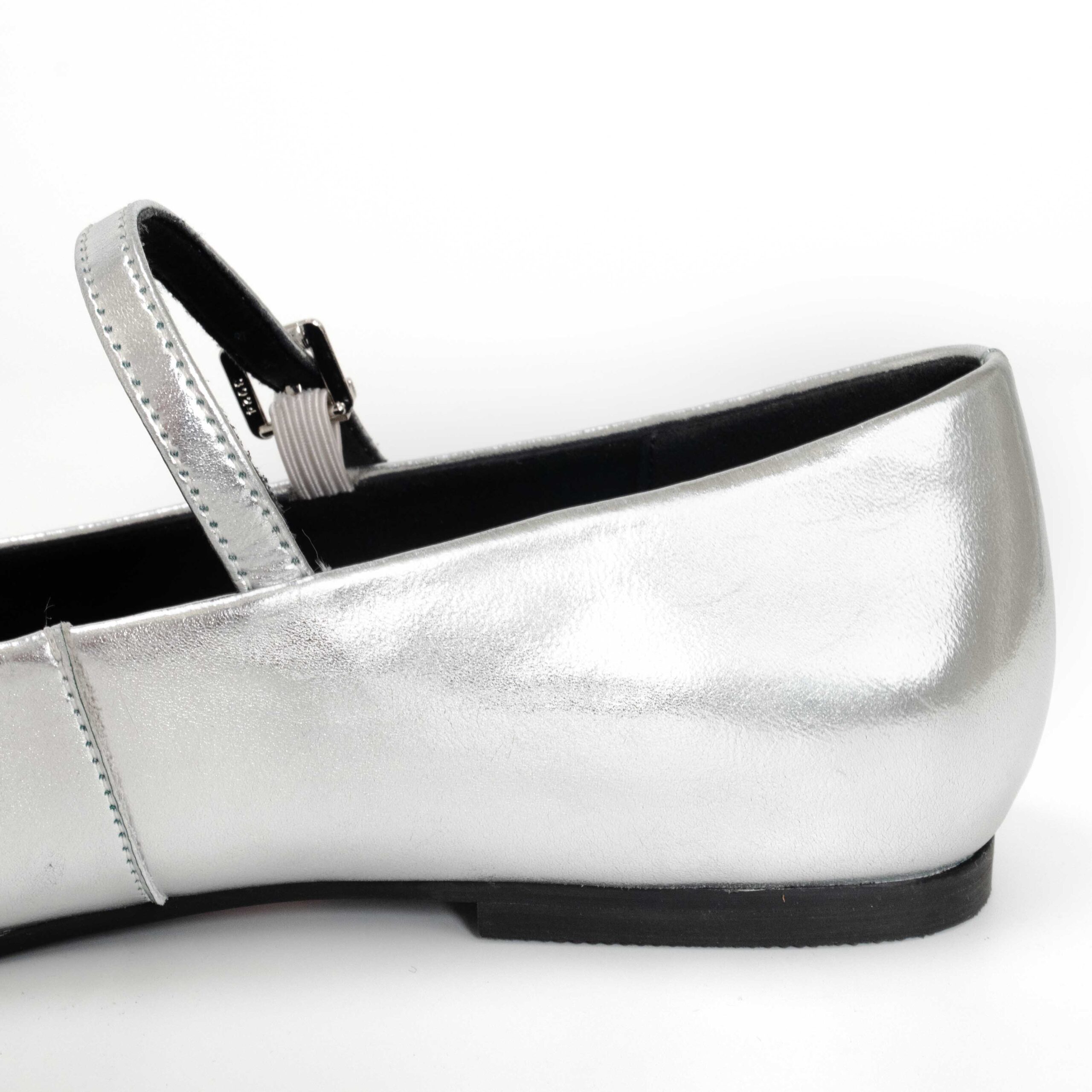 YZY wholesale OEM Women Silver Patent leather Pumps