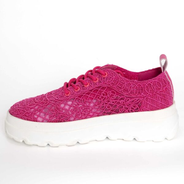 YZY Wholesale women Red sports and casual shoes with Knit