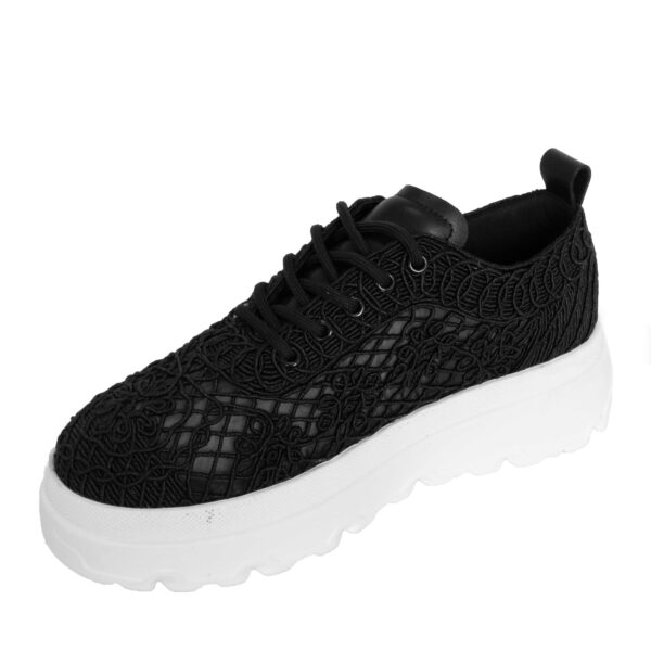 YZY Wholesale women Black sports and casual shoes with Knit