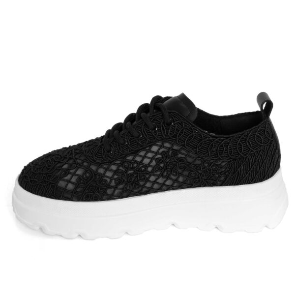 YZY Wholesale women Black sports and casual shoes with Knit