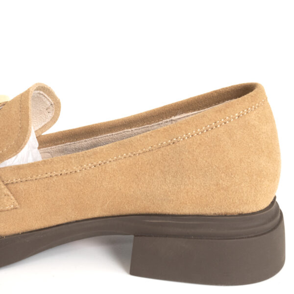 YZY Wholesale women Khaki flat shoes with cow suede