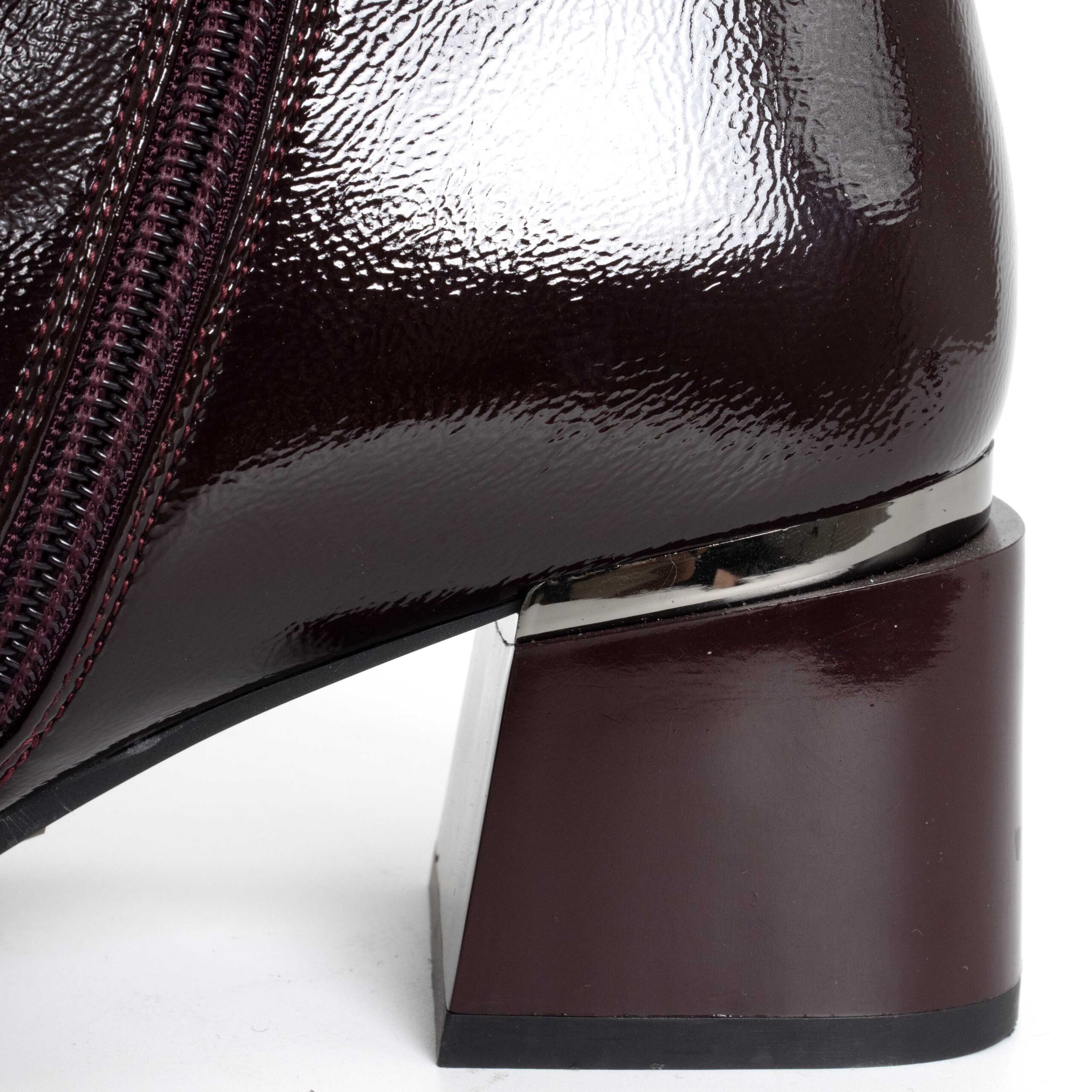 YZY Wholesale heeled boots for women with Burgundy patent leather