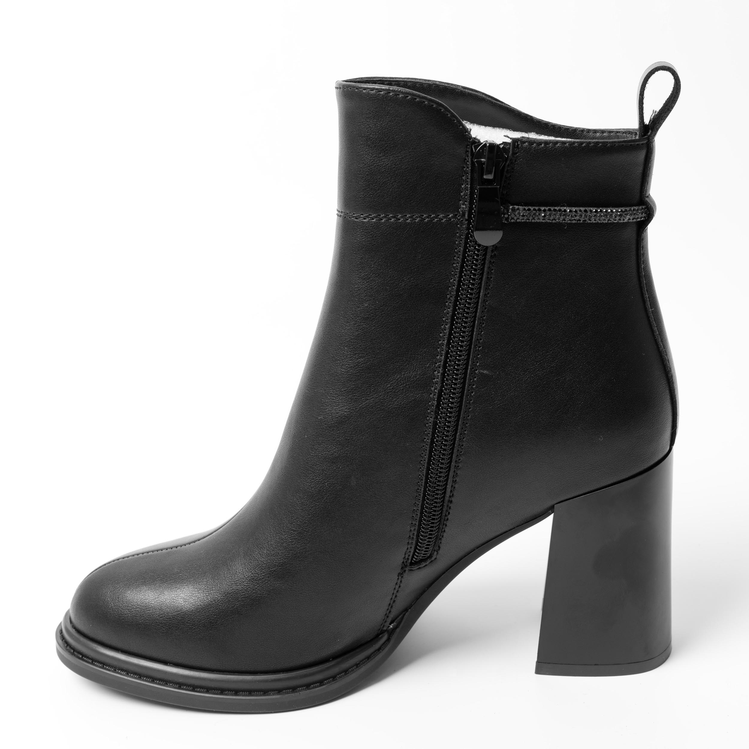 YZY Wholesale Black PU and Microfiber Heeled Ankle Boots for women