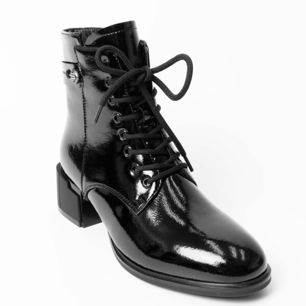 YZY Wholesale Black lace-up and zip Patent leather Heeled Boots for women