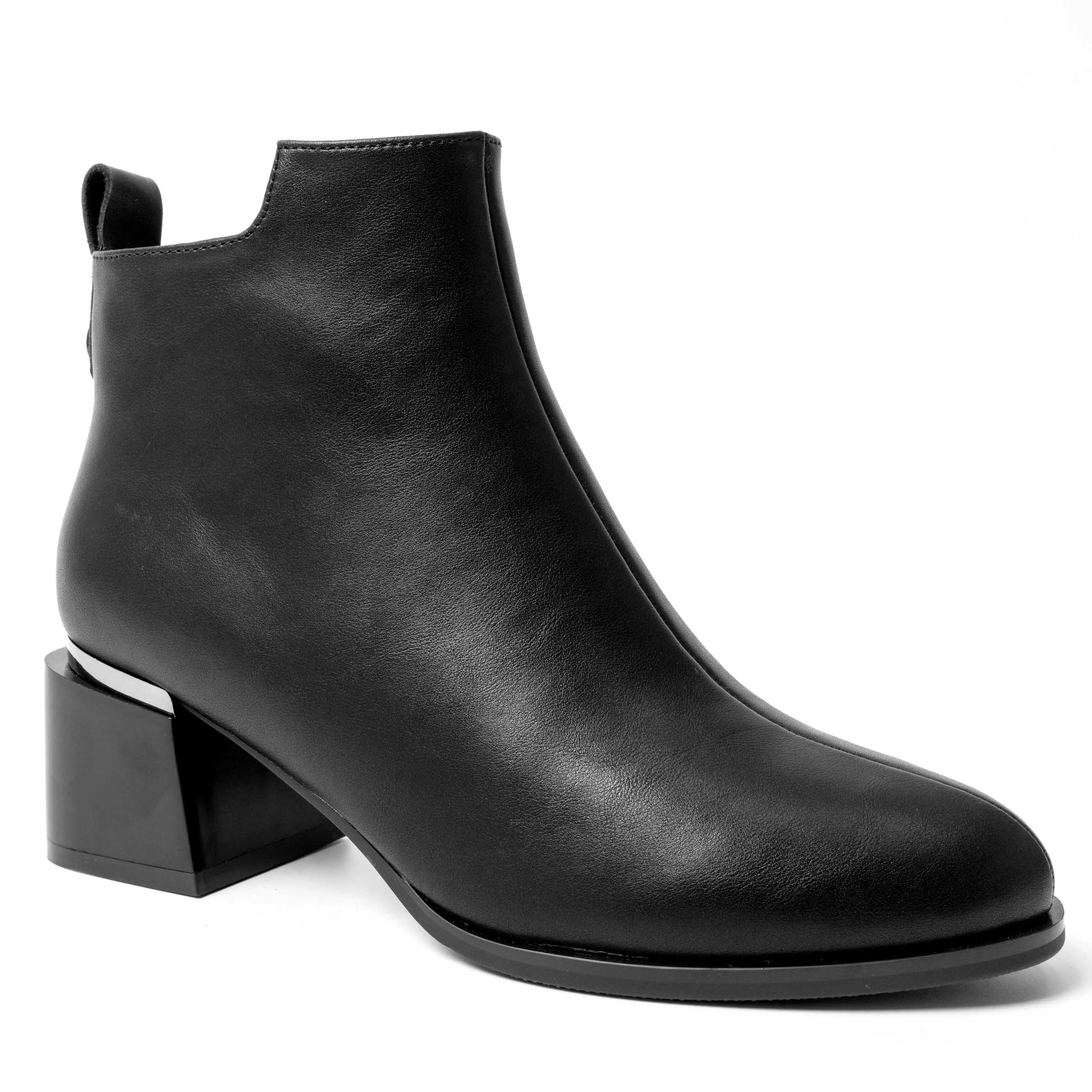 YZY Wholesale Women’s Black PU Heeled Boots