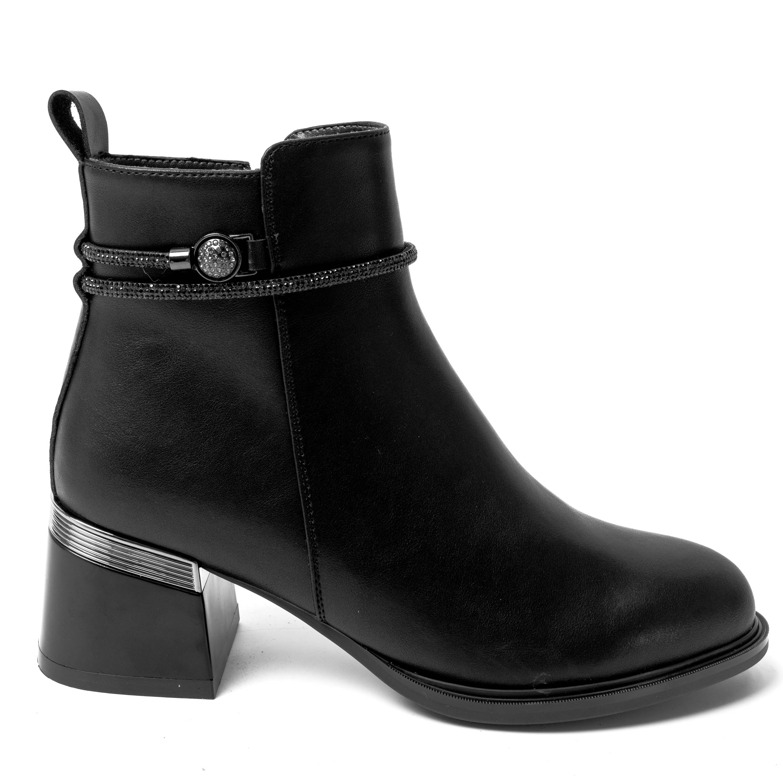 YZY Wholesale Black PU and Microfiber Heeled Ankle Boots for women