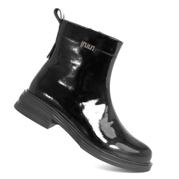 women work boots with black patent leather