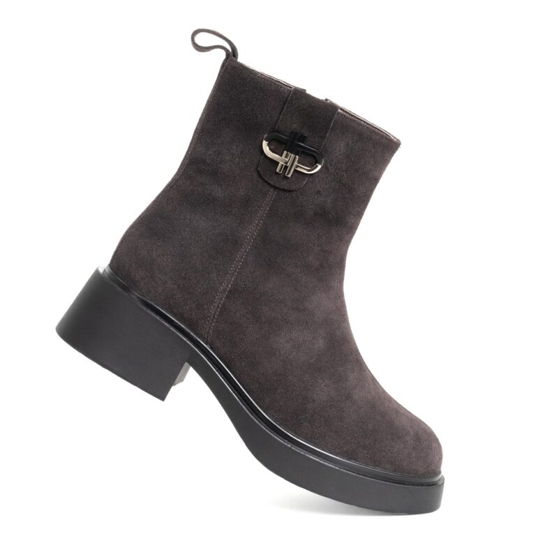 Women ankle boots with brown genuine leather