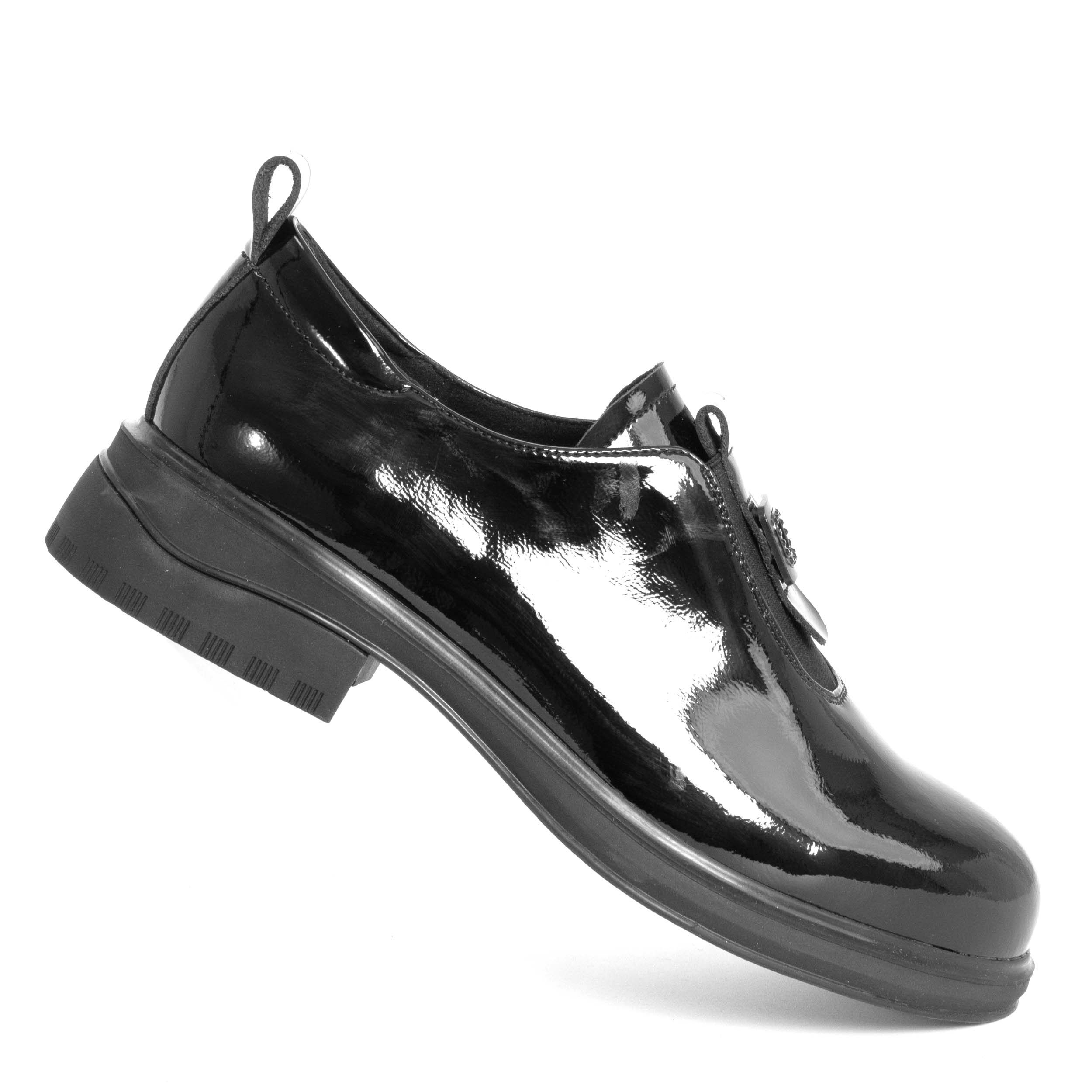 women dress shoes with black patent leather