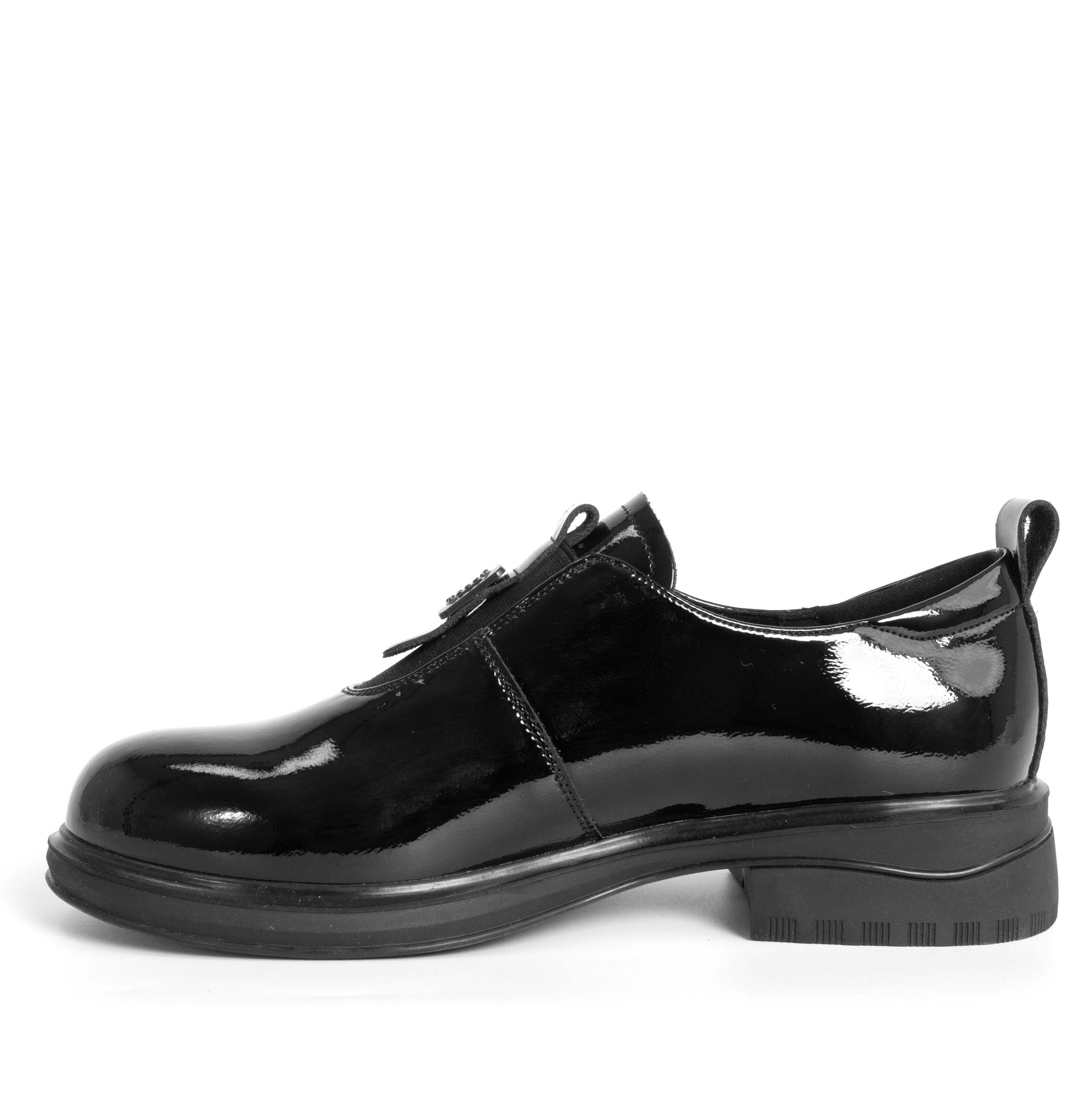 women dress shoes with black patent leather