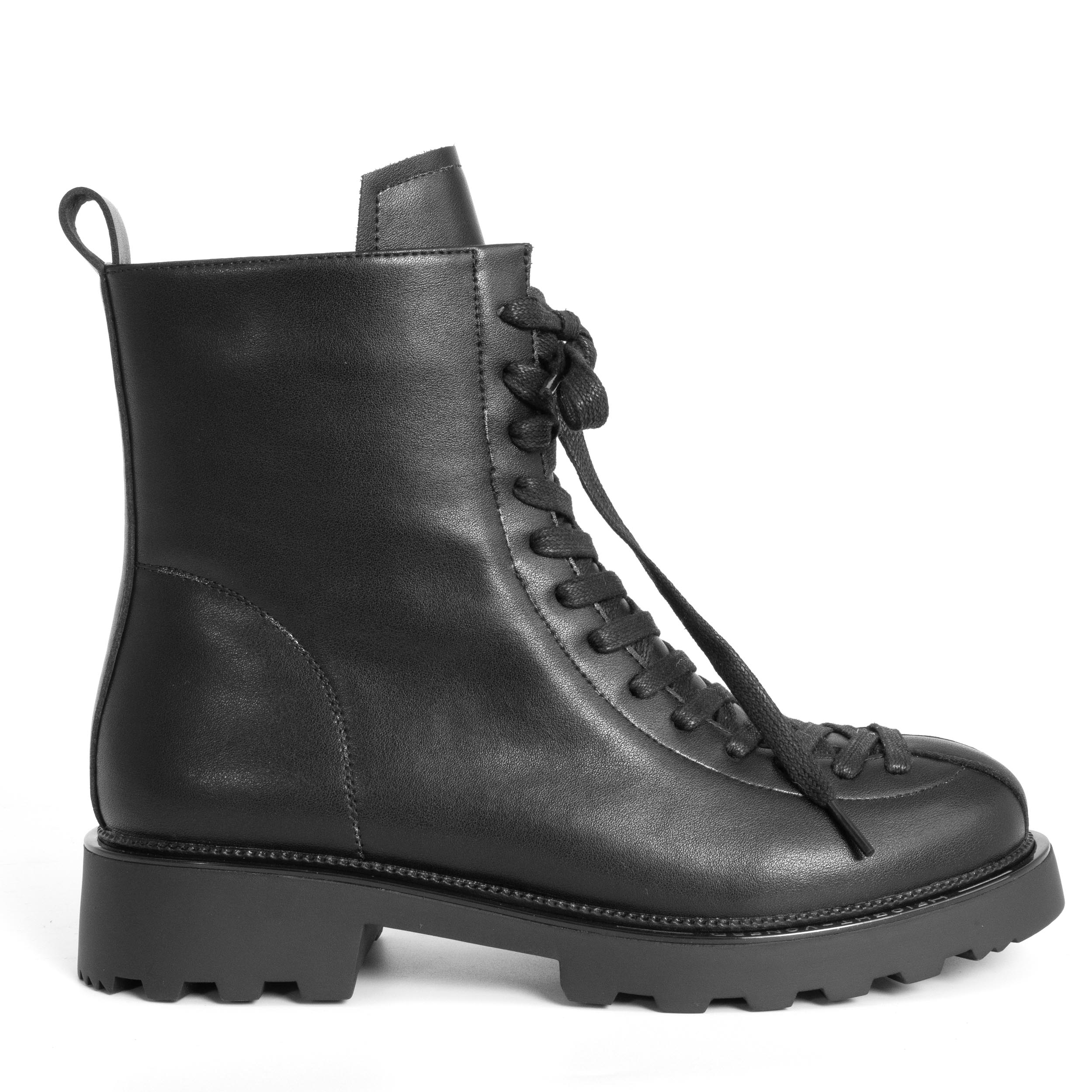 Lace-up women ankle boots with black microfiber leather