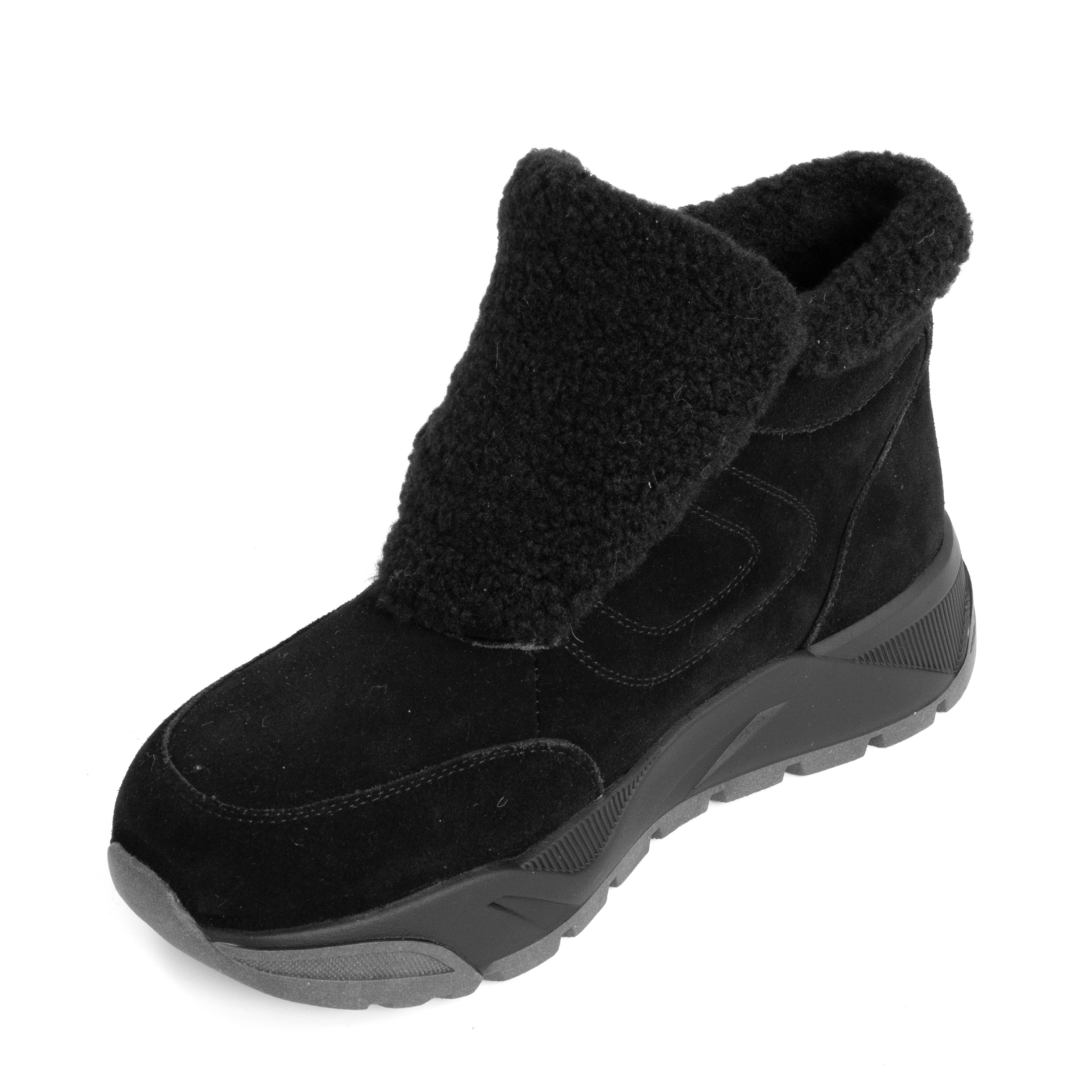 women ankle boots with cow suede and synthetic fur