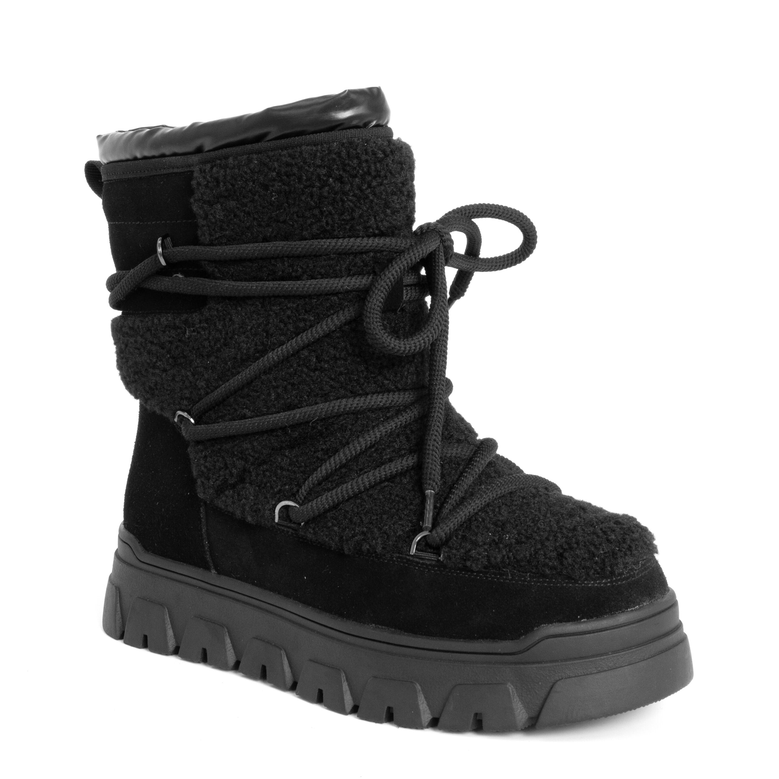 women snow boots with Black genuine leather and synthetic fur