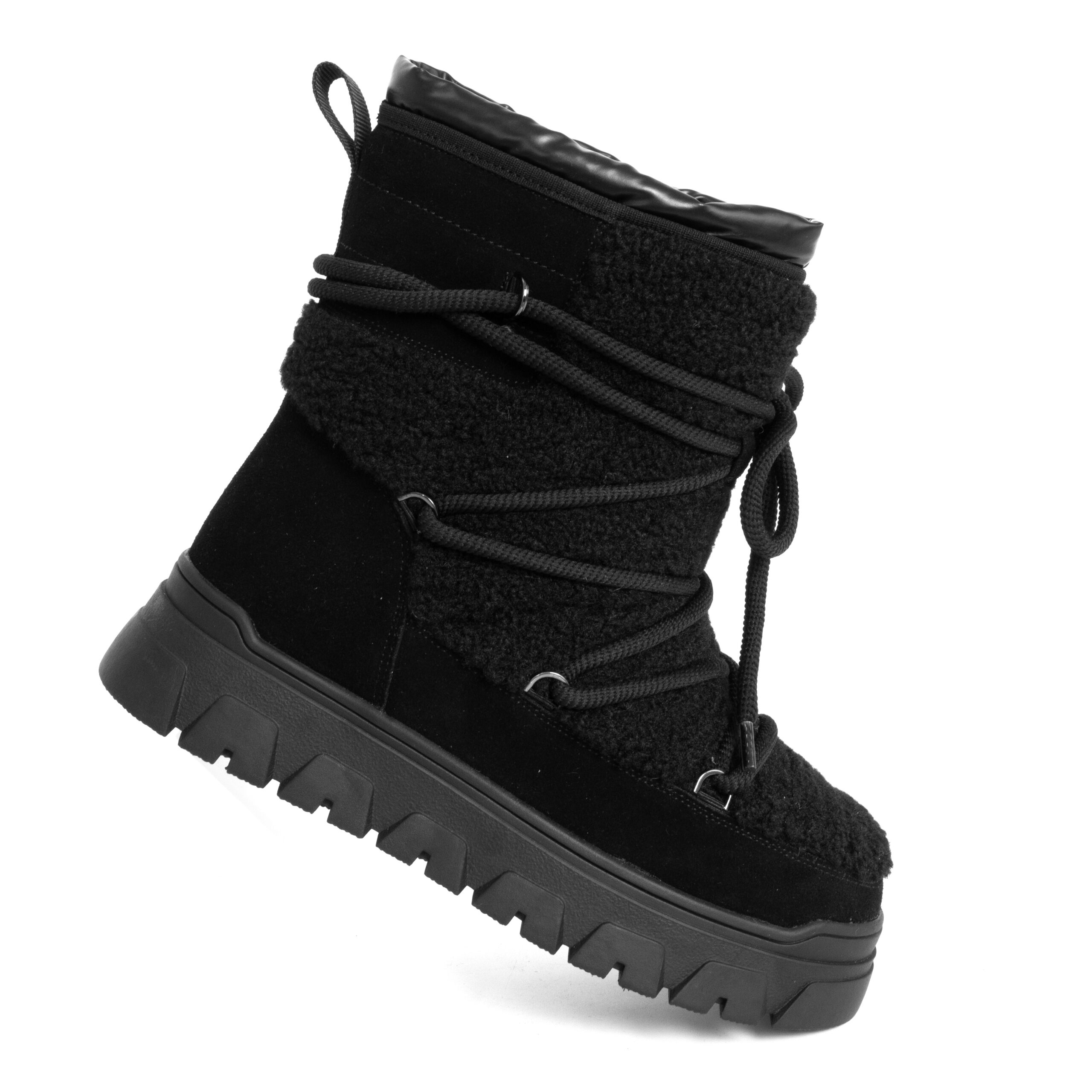 women snow boots with Black genuine leather and synthetic fur