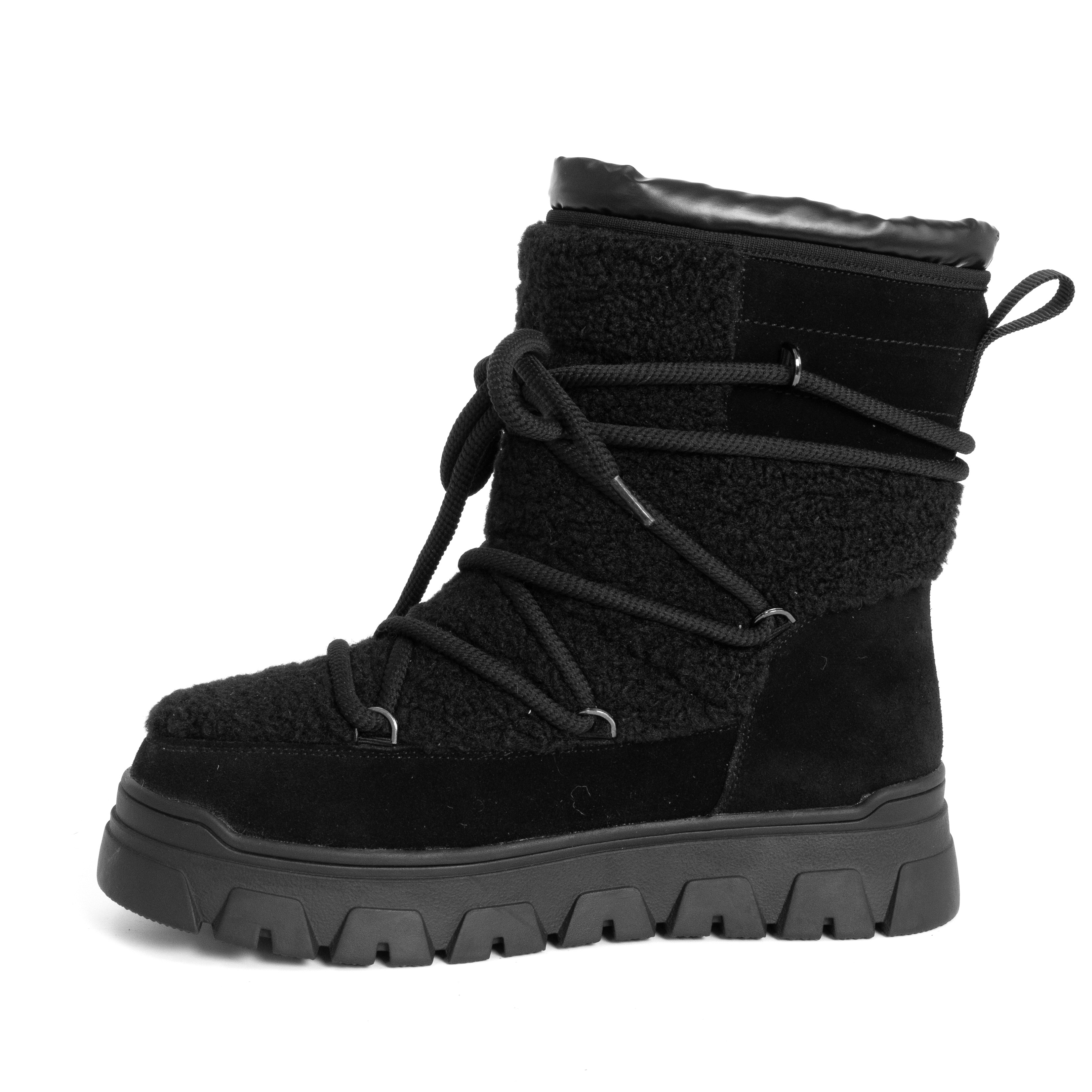 women snow boots with Black genuine leather and synthetic fur