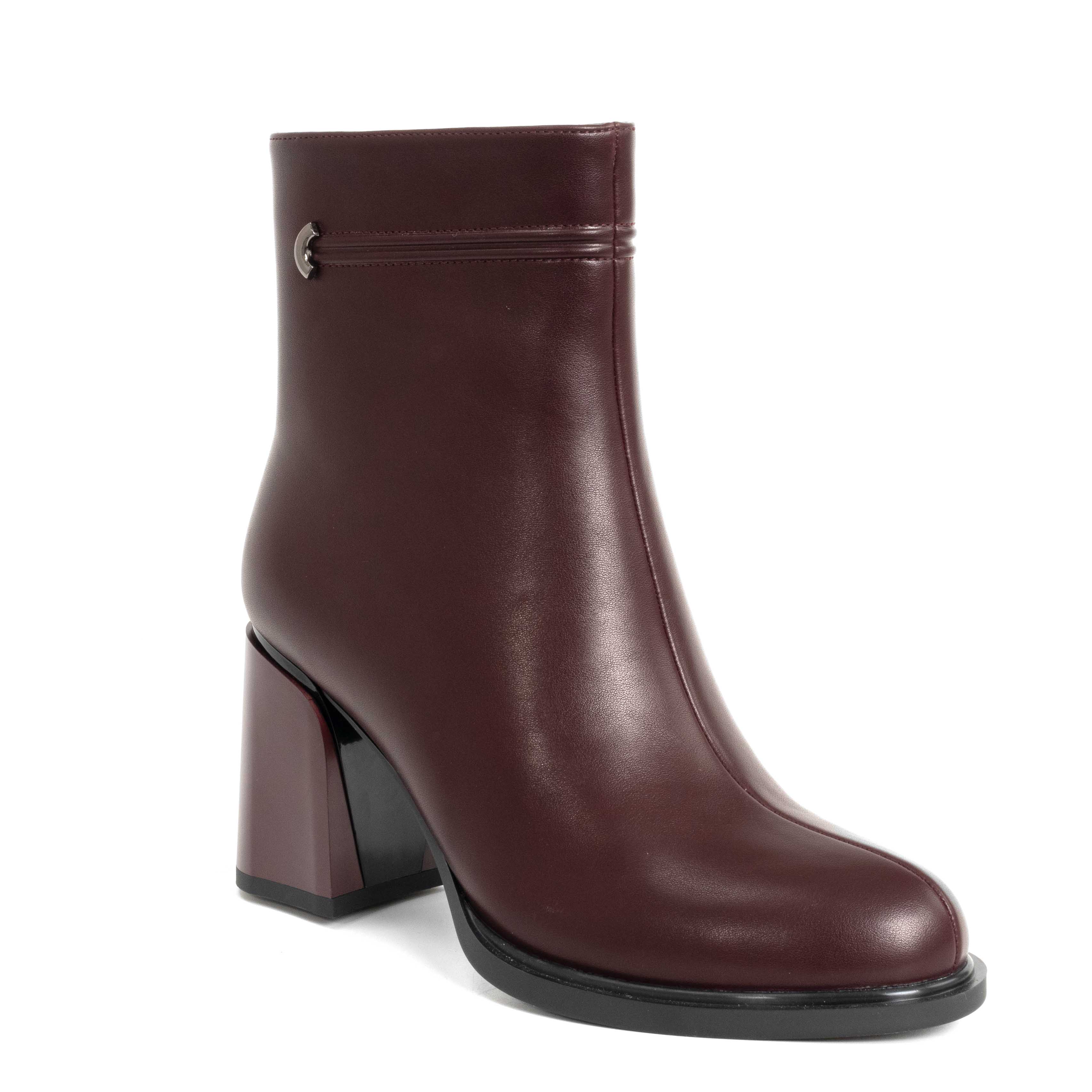 Women Heeled boots with Burgundy microfiber leather