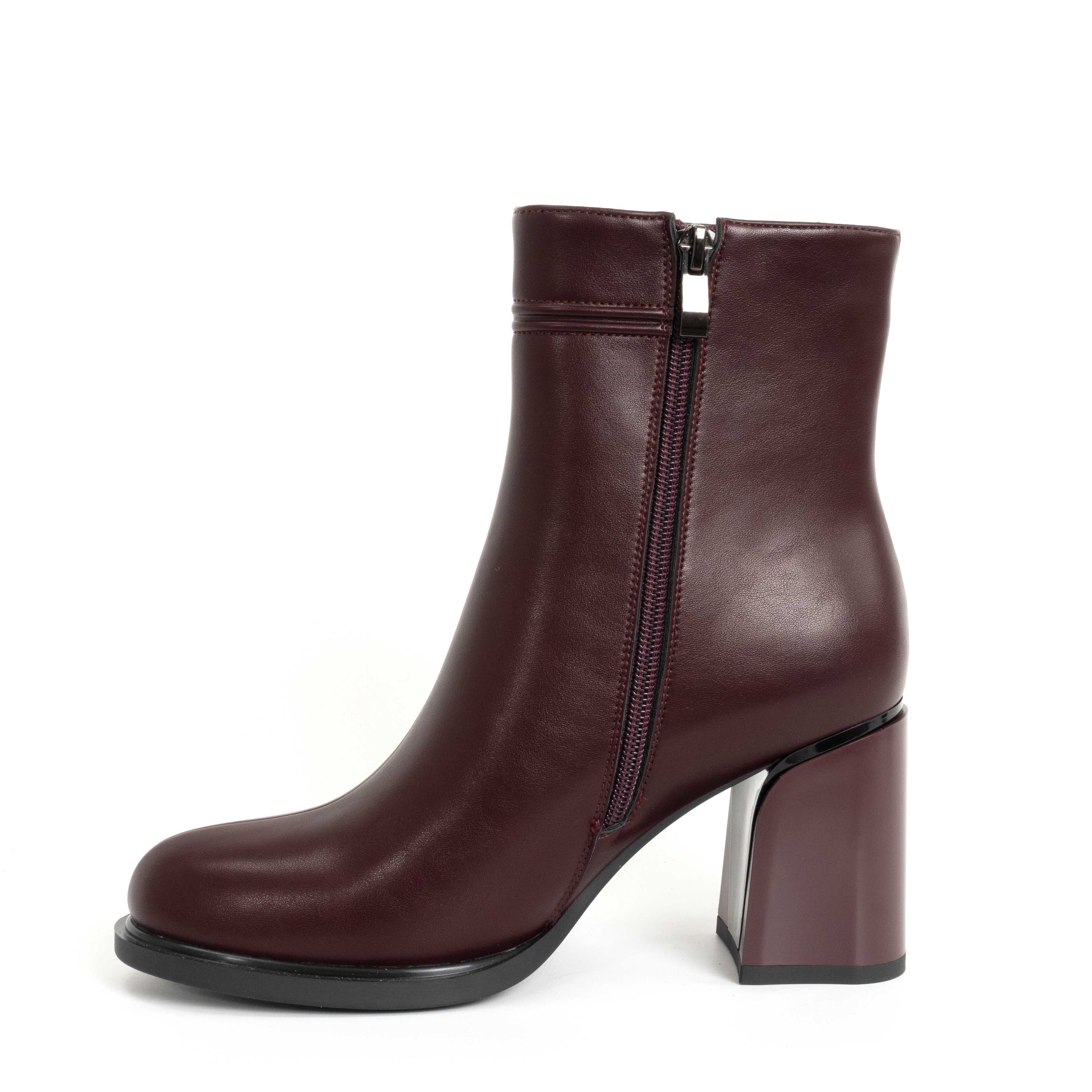 Women Heeled boots with Burgundy microfiber leather