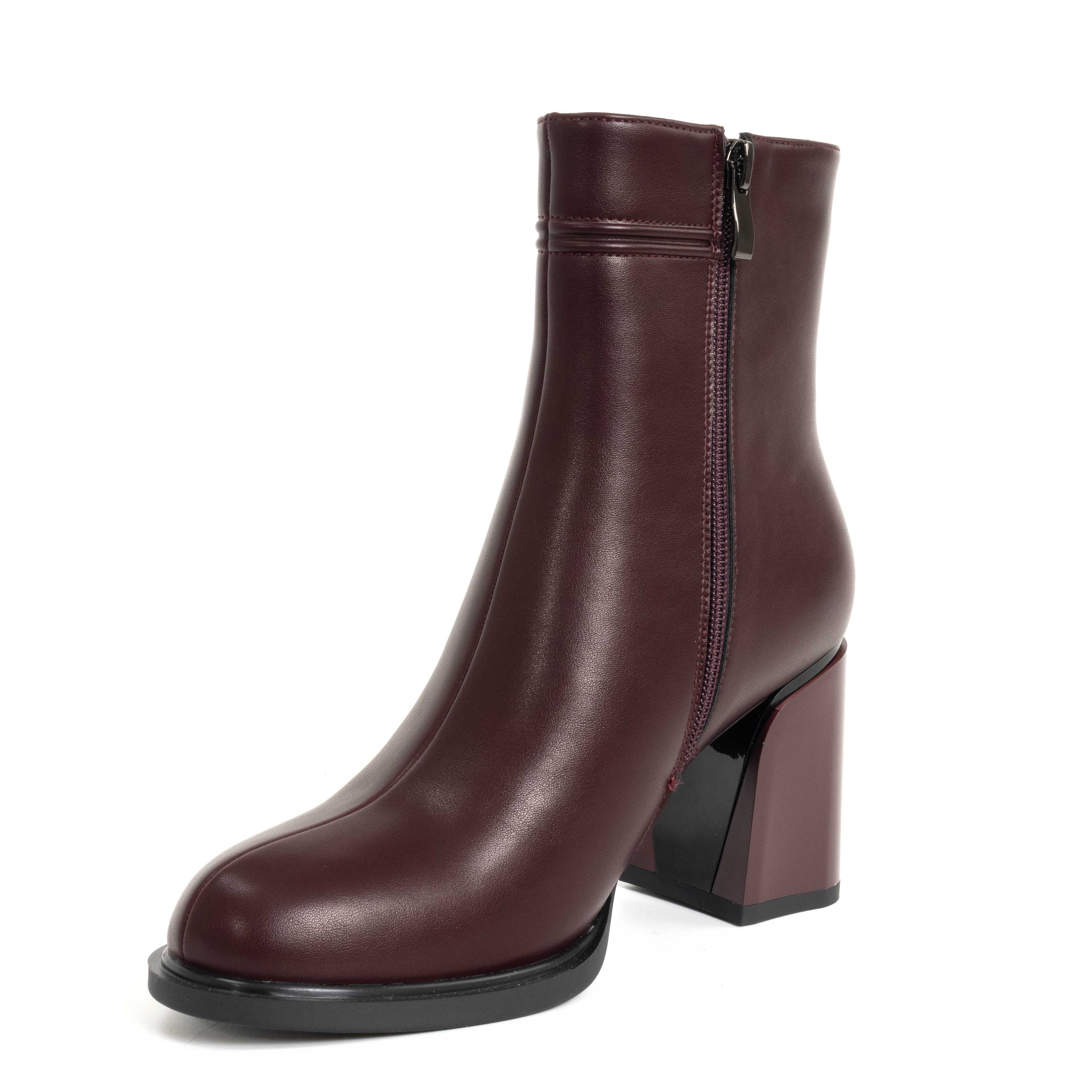 Women Heeled boots with Burgundy microfiber leather