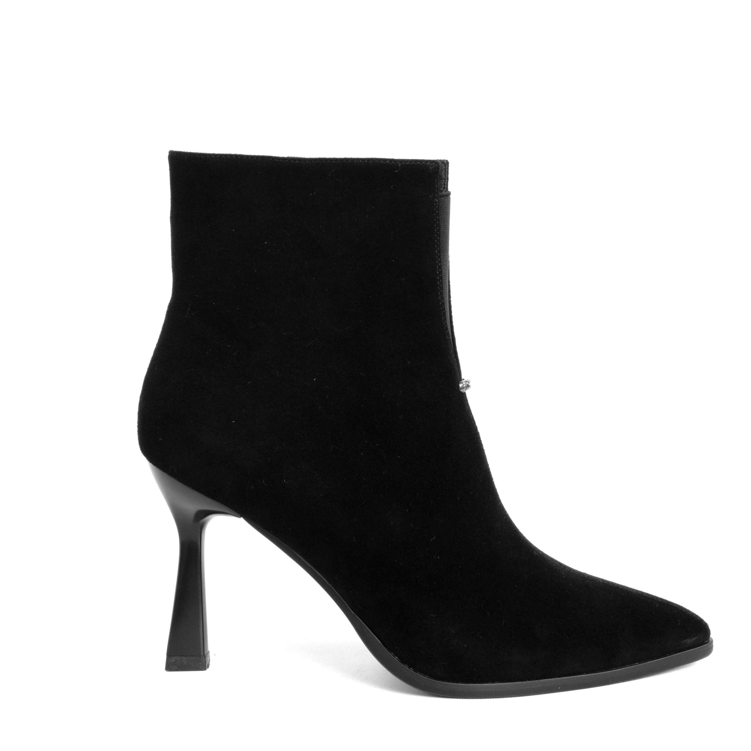 NEW Women Heeled boots with Black cashmere leather and Thin heel