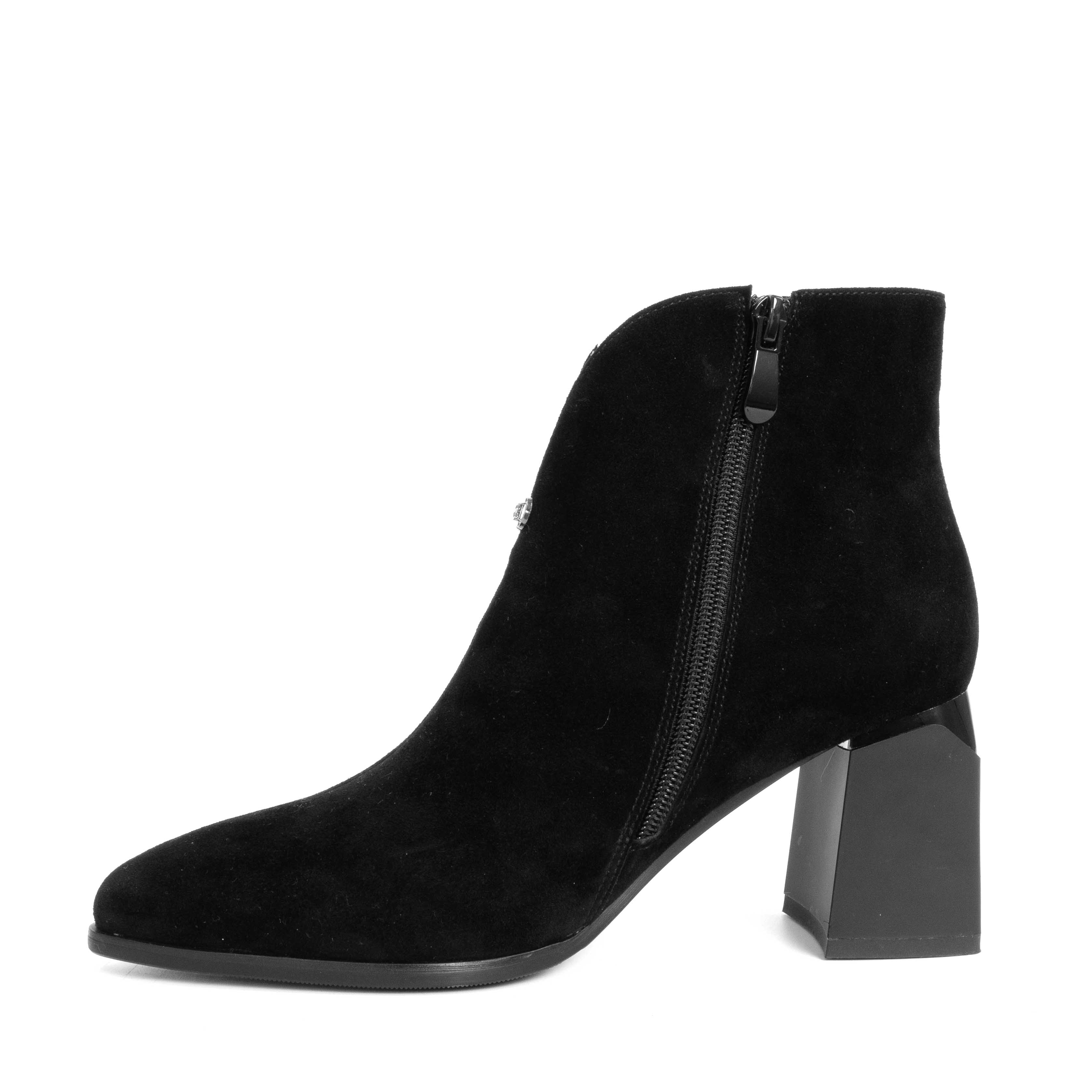 Stylish Women heeled boots with Black Cashmere leather