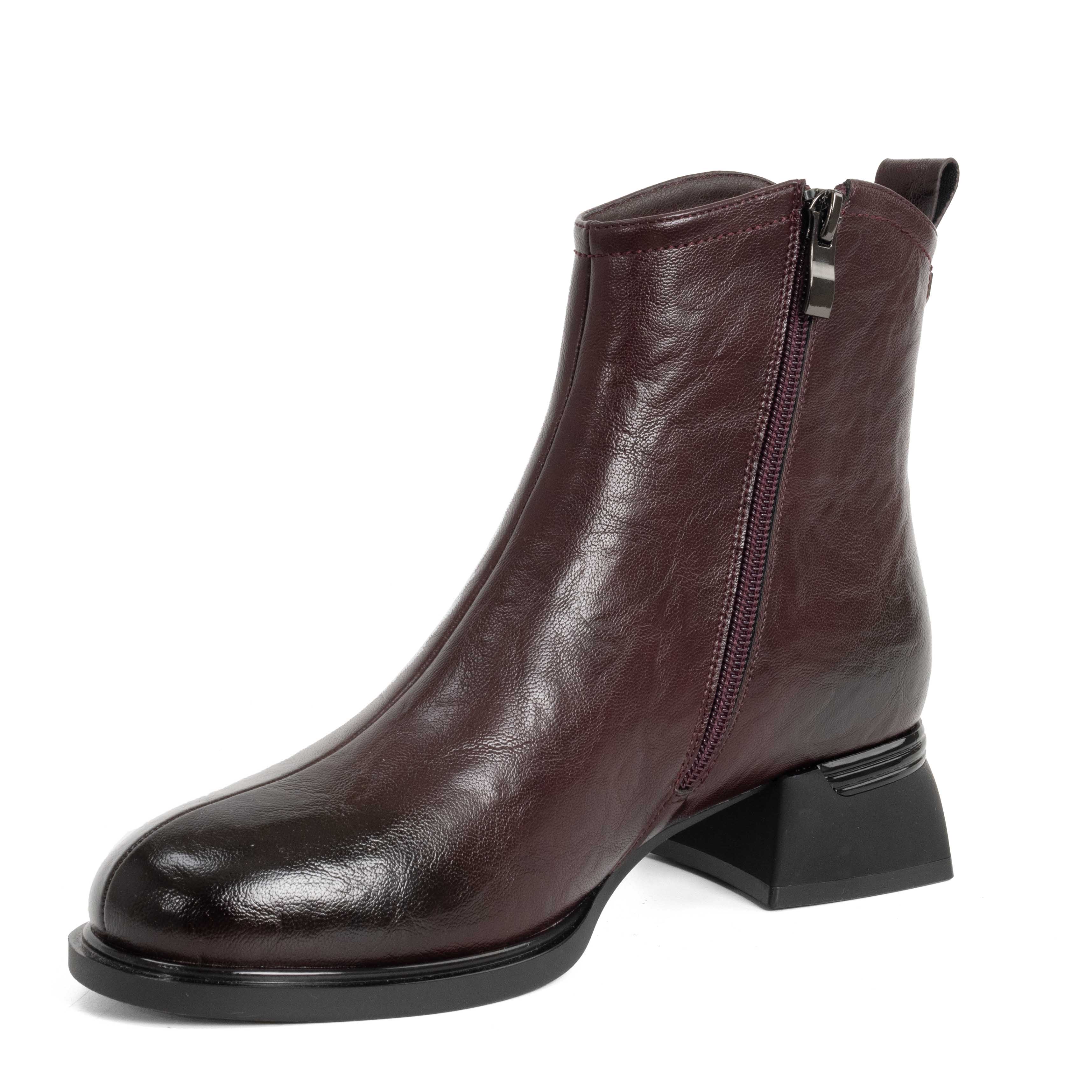 Women Heeled boots with Burgundy microfiber leather