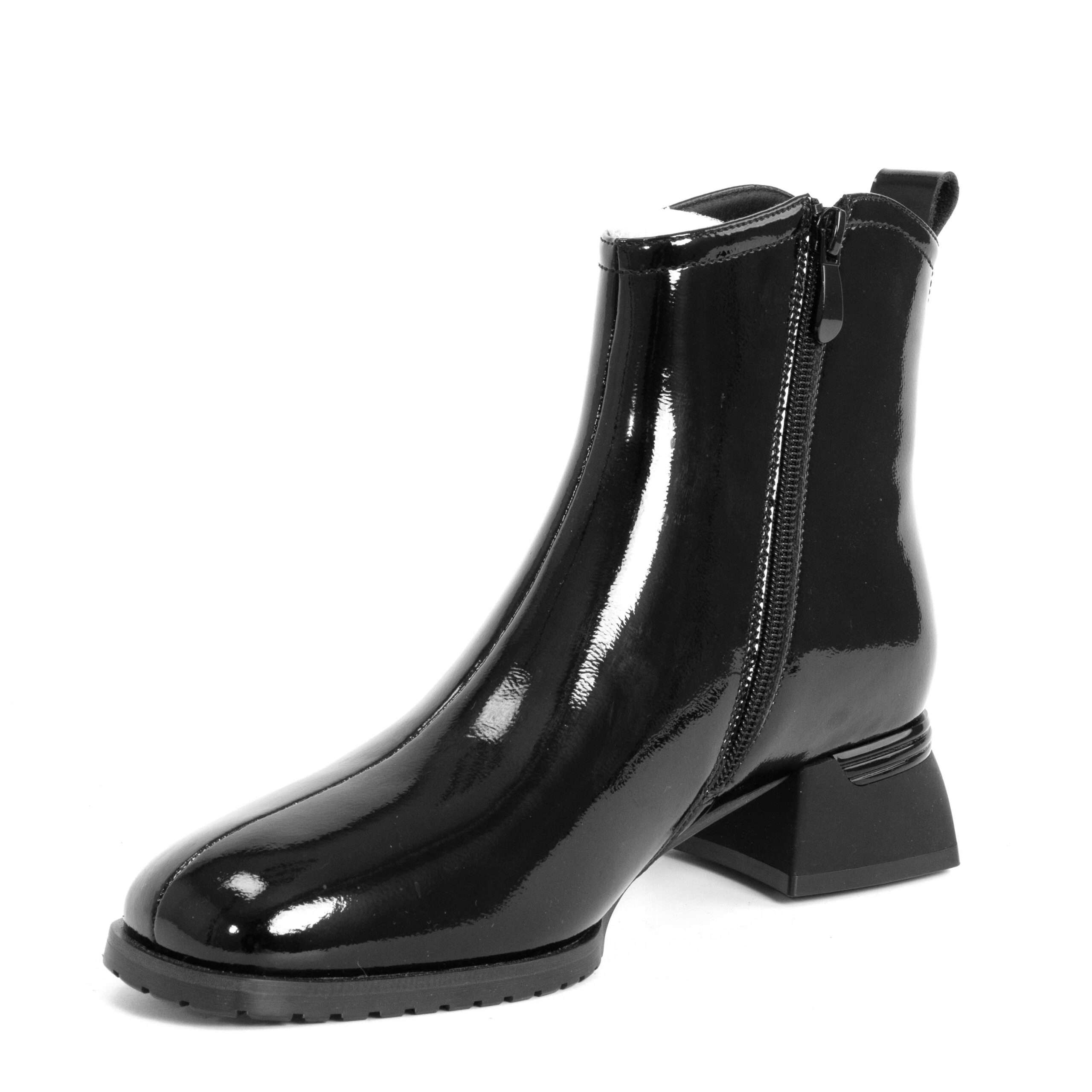 Women Heeled boots with Black Patent leather