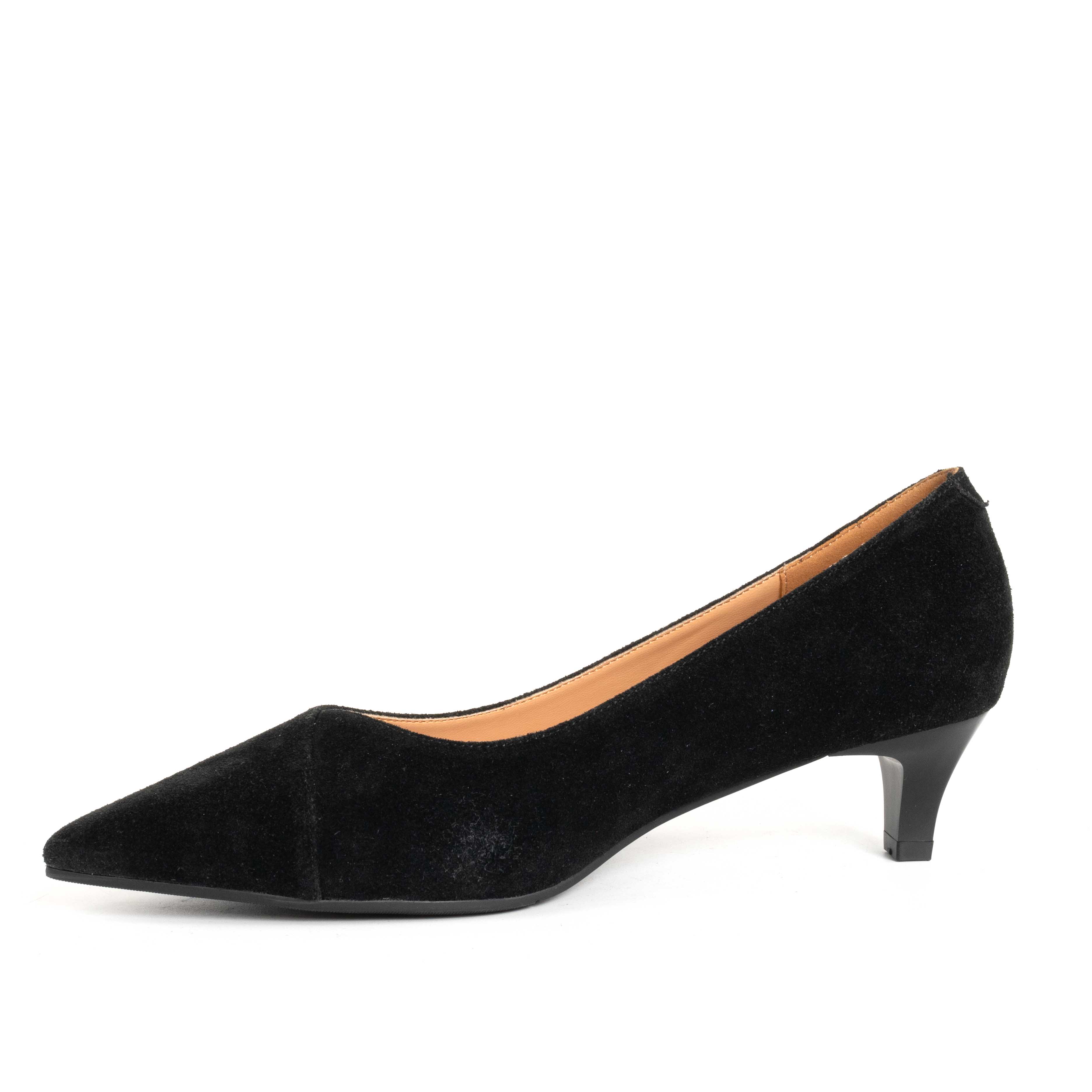 NEW Women low heeled pumps with Black genuine leather