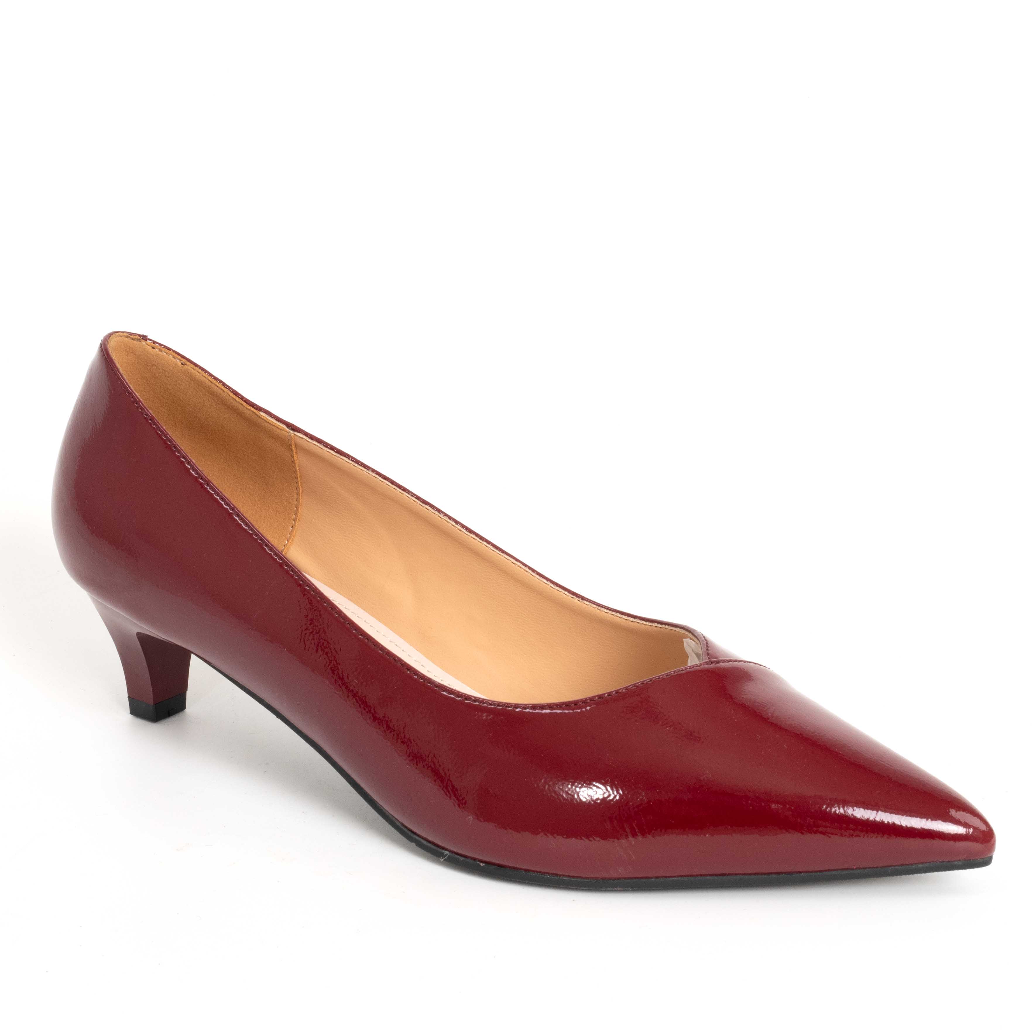 NEW Women low heeled pumps with burgundy patent leather