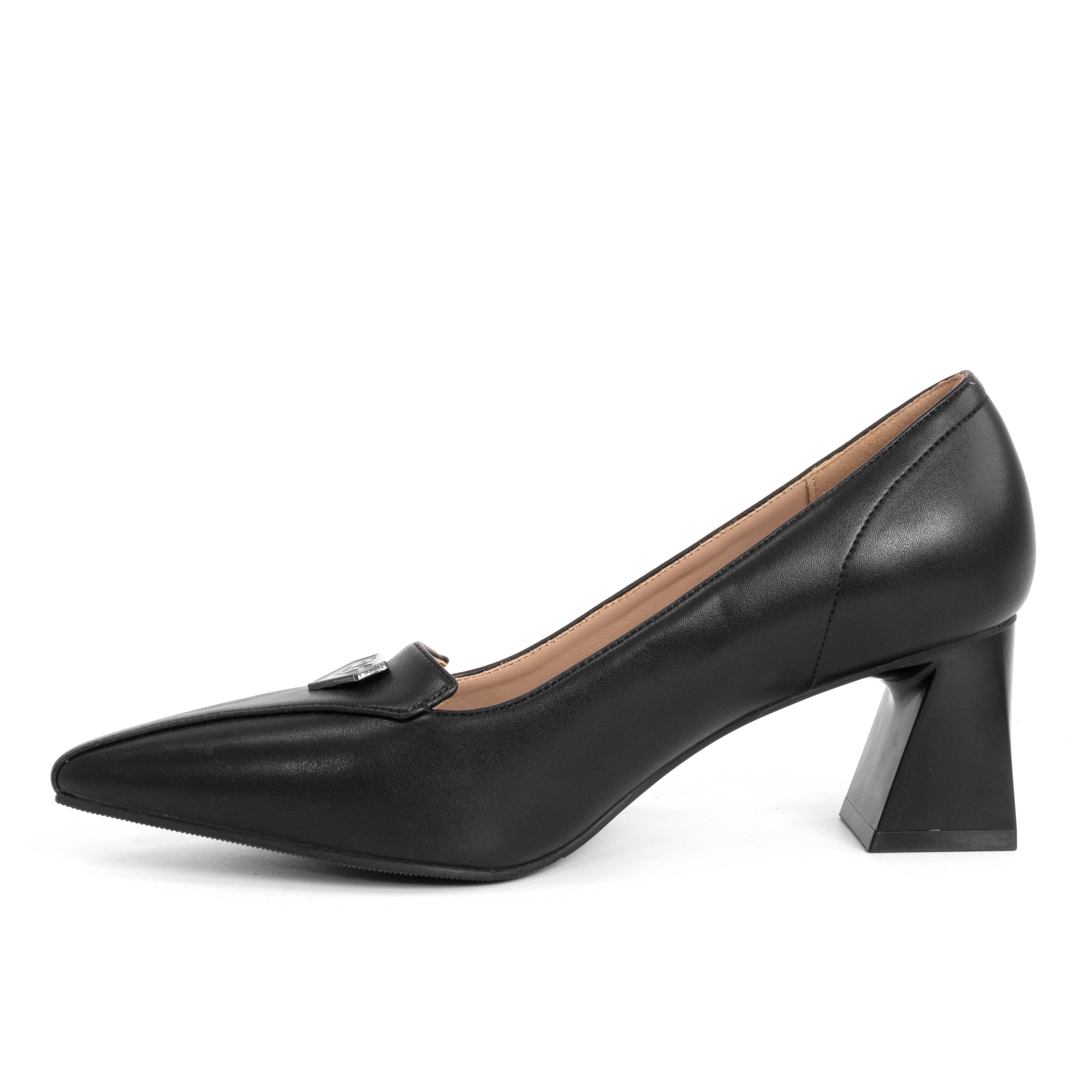 Women high heel pumps with Black microfiber action leather