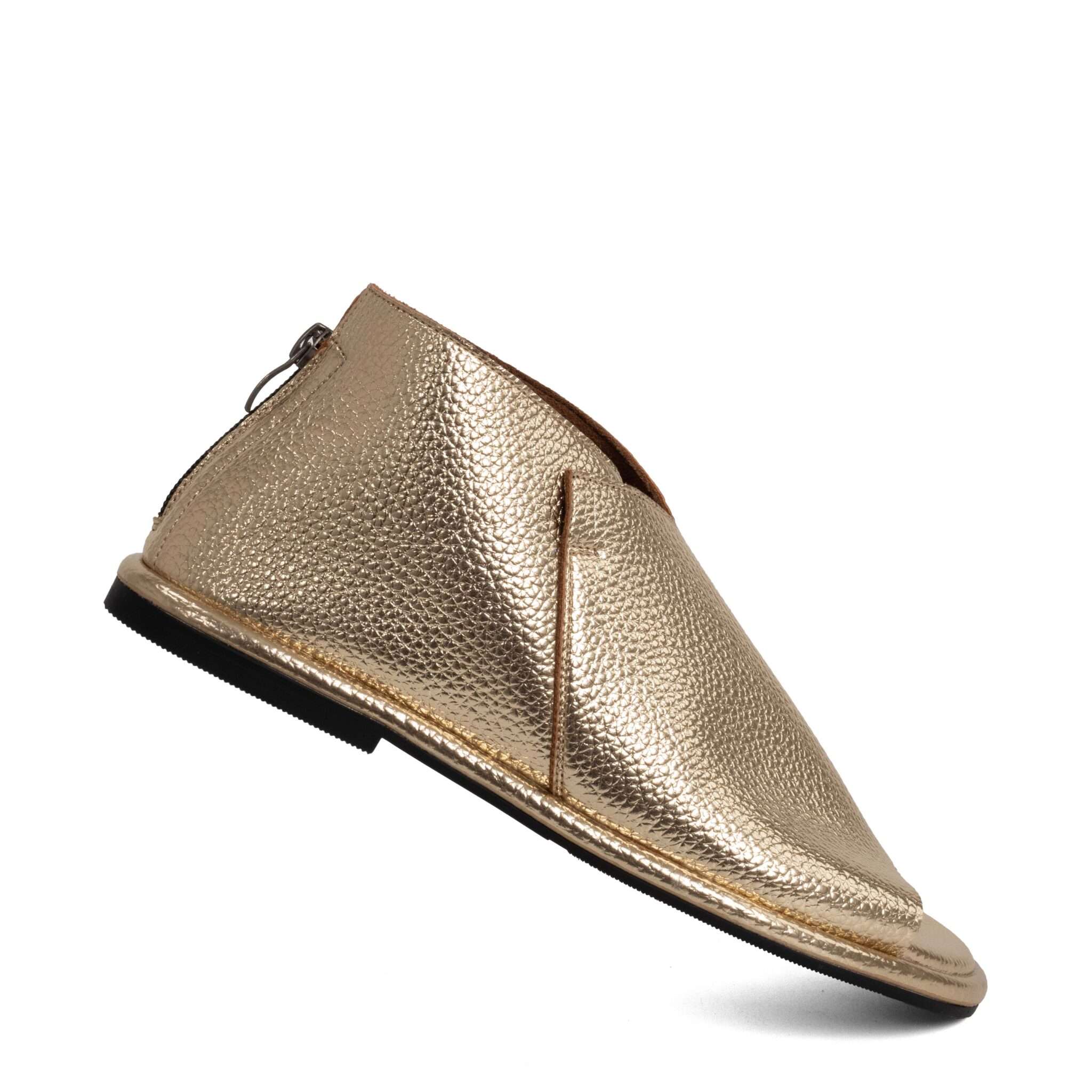 women sandals with lichee patent microfiber leather