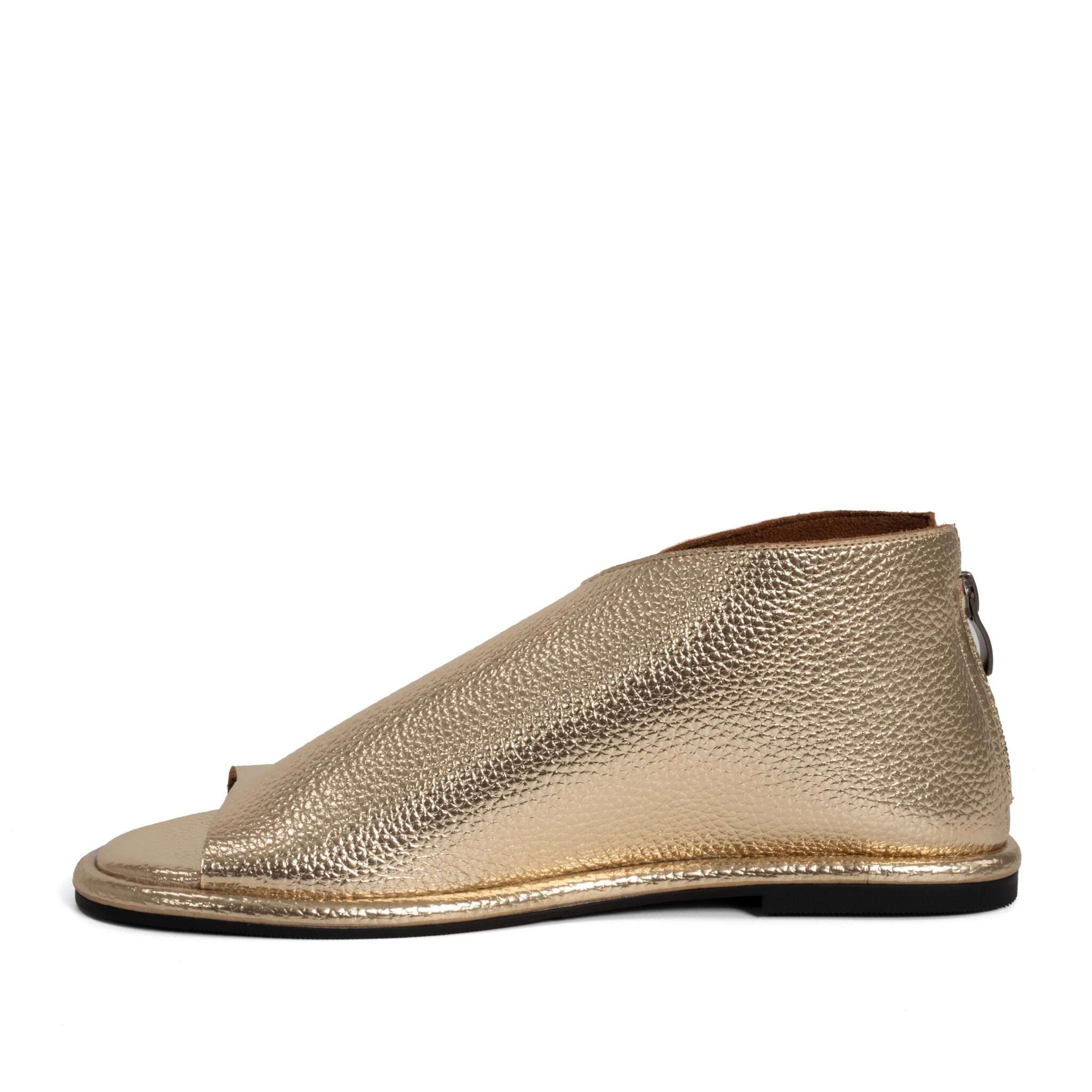 women sandals with lichee patent microfiber leather